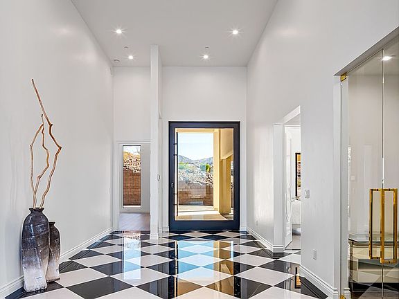 Stunning Italian Marble