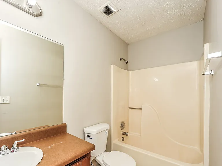 2068 Sitser Ln — Photo 16