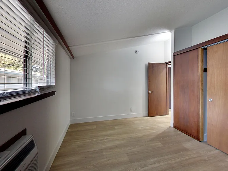 Riverwood Apartments — Photo 105
