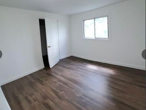4th image of 564 Lyons Ln #4
