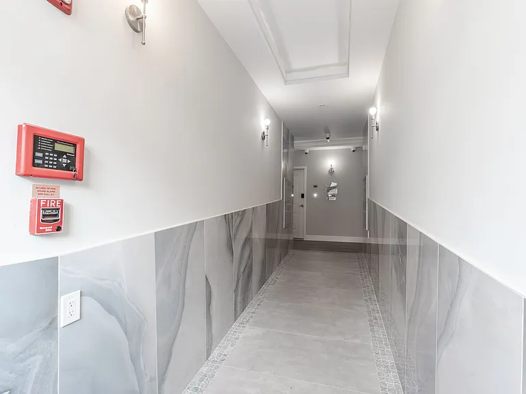 1222 N Marshall St #303 — Photo 23