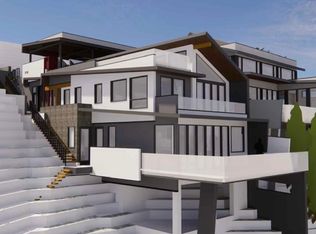 316 Sasamat Ln, North Vancouver, BC V7G 2S4