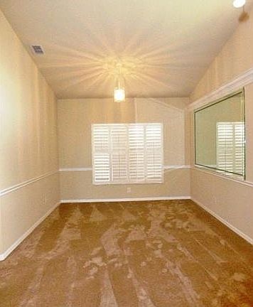 4th image of 11169 Longshore Way W