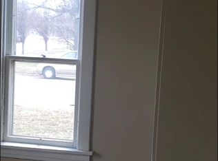 942 E 3rd St #1, Redfield, SD 57469