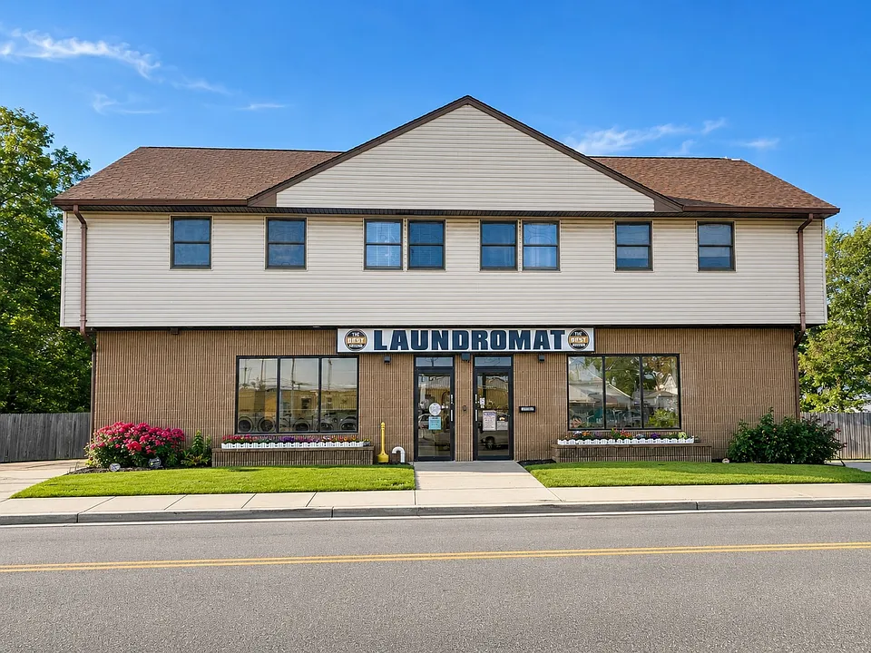 7 Locust Ave #1