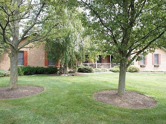 2nd image of 766 Joycie Ln