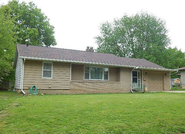2nd image of 374 Highland Dr