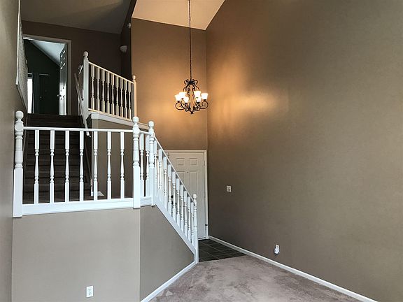 2nd image of 1822 Mill Pond Ln