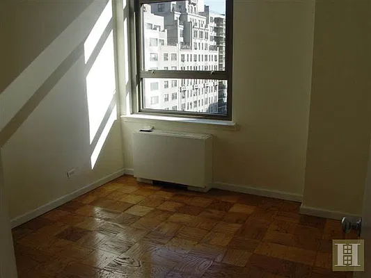 Rented by Halstead Real Estate | media 14