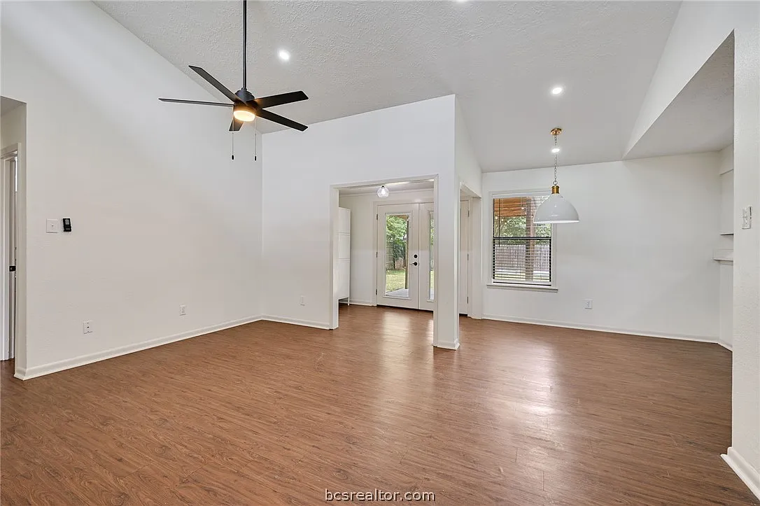3 bed, 1484 sqft, $1,800 — Photo 3