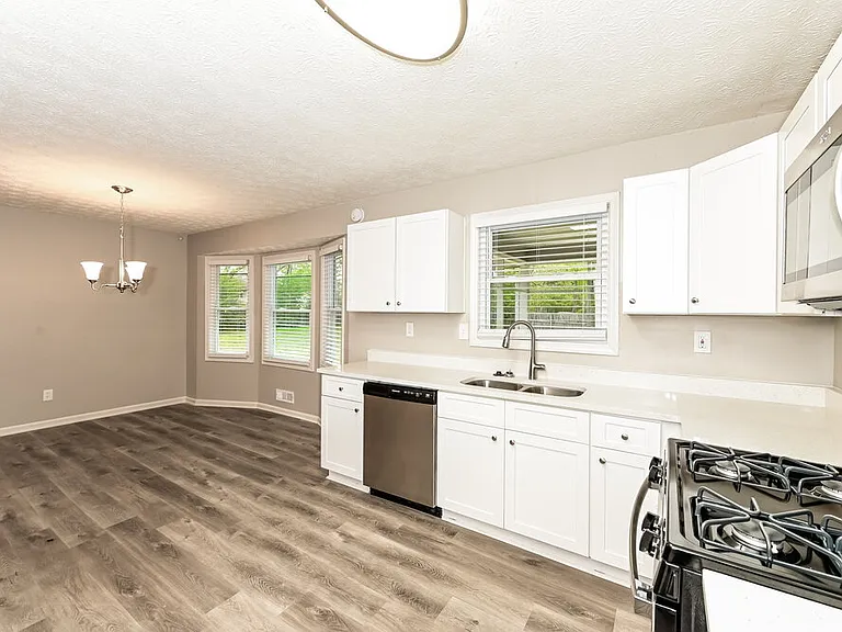 709 Cloudland Ct — Photo 7