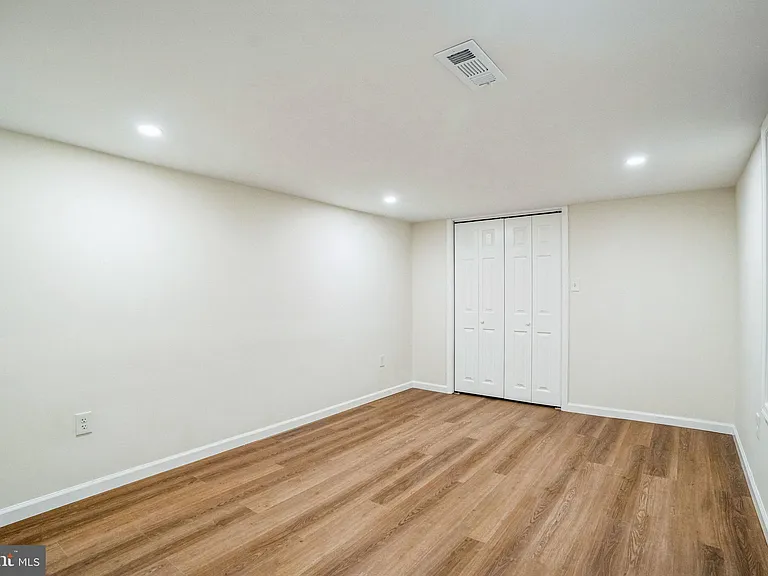 435 N 32nd St #1 — Photo 15