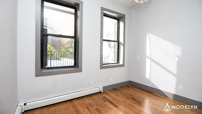 Rented by Nooklyn NYC LLC | media 12