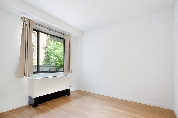Rented by DejaView Residential Inc | media 4