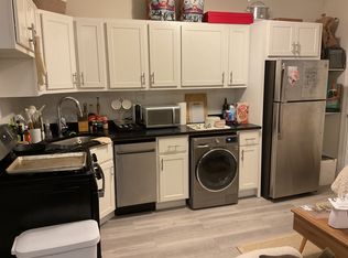 728 W Roscoe St #1N, Chicago, IL 60657