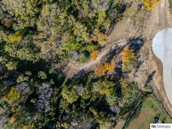 1077 N 28th Ave, Blair, NE 68008