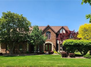 10570 Kings Way, North Royalton, OH 44133