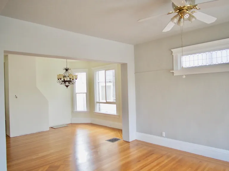 1328 Broadway — Photo 3