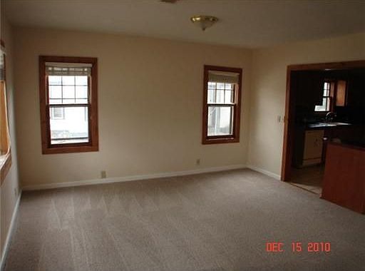 2nd image of 611 S Madison St