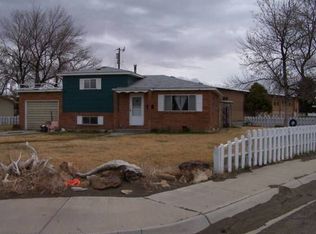 10 Wyoming St, Lovell, WY 82431