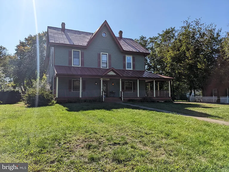 9014 Sudley Rd — Photo 10