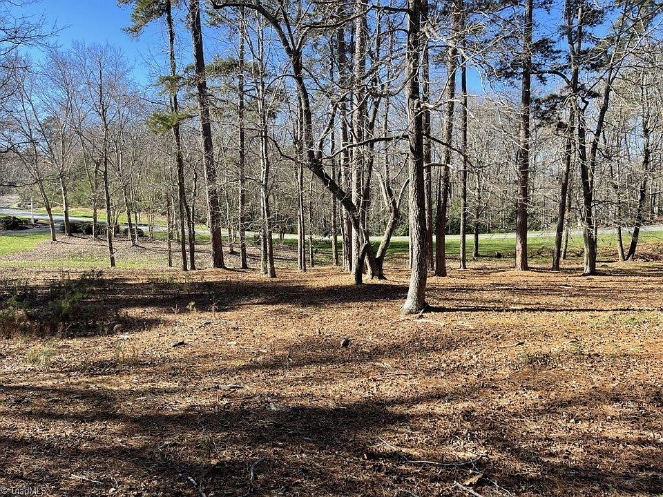 2nd image of 125 Freeman Hl