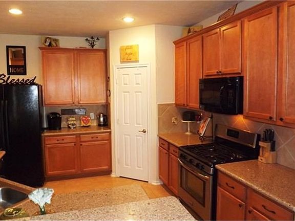 Any cook would love this kitchen