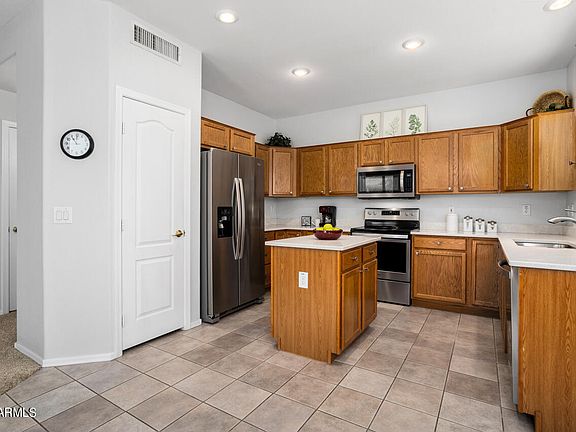 3rd image of 18067 W Ewers Dr