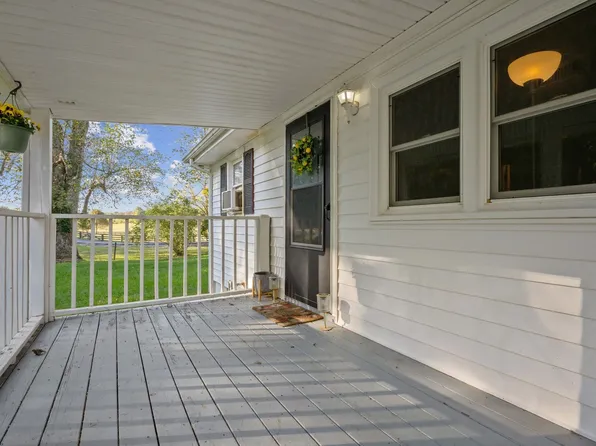 1155 Westfield Rd, Dickson, TN 37055