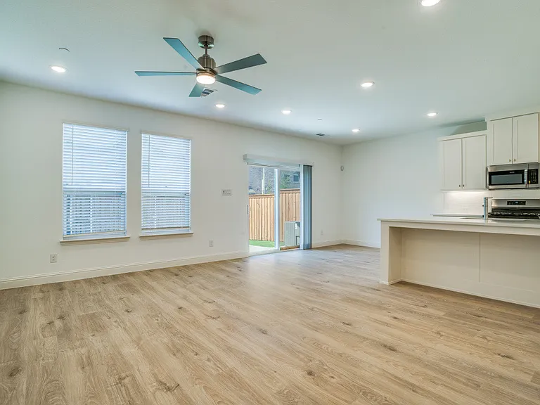 1363 Whipsaw Trl — Photo 9
