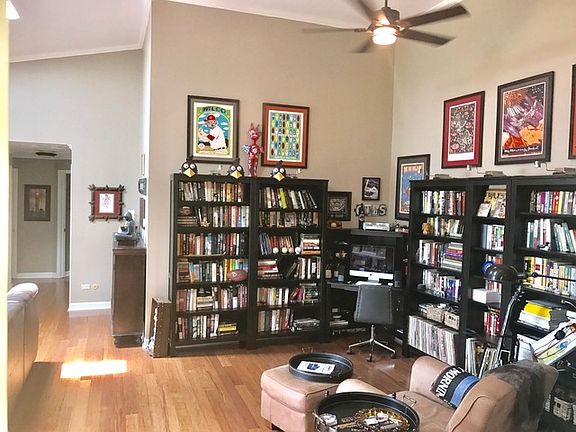 5th image of 5645 S Cass Ave APT 302