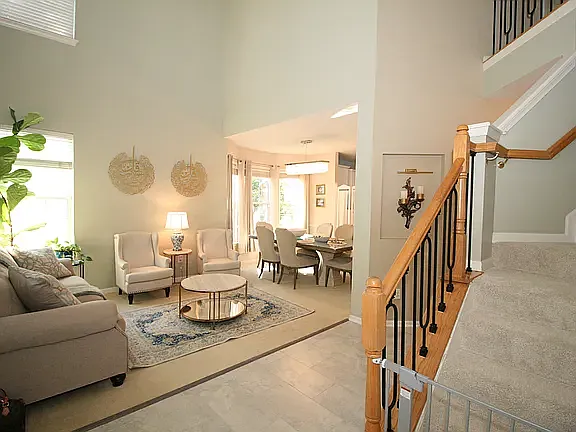 11214 Winding Brook Ln — Photo 2