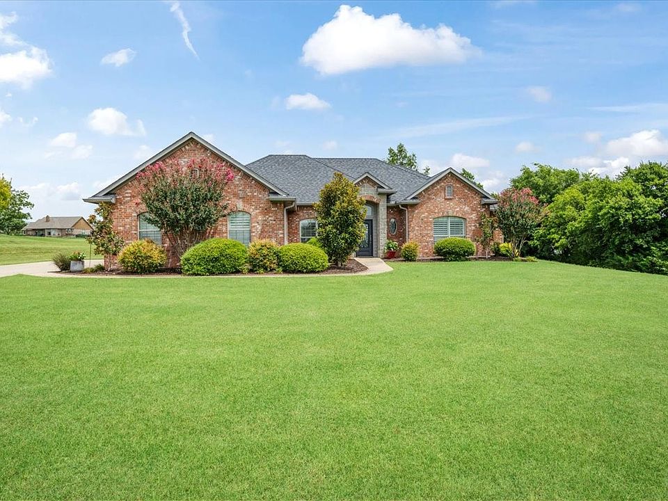 1st image of 146 Derby Dr