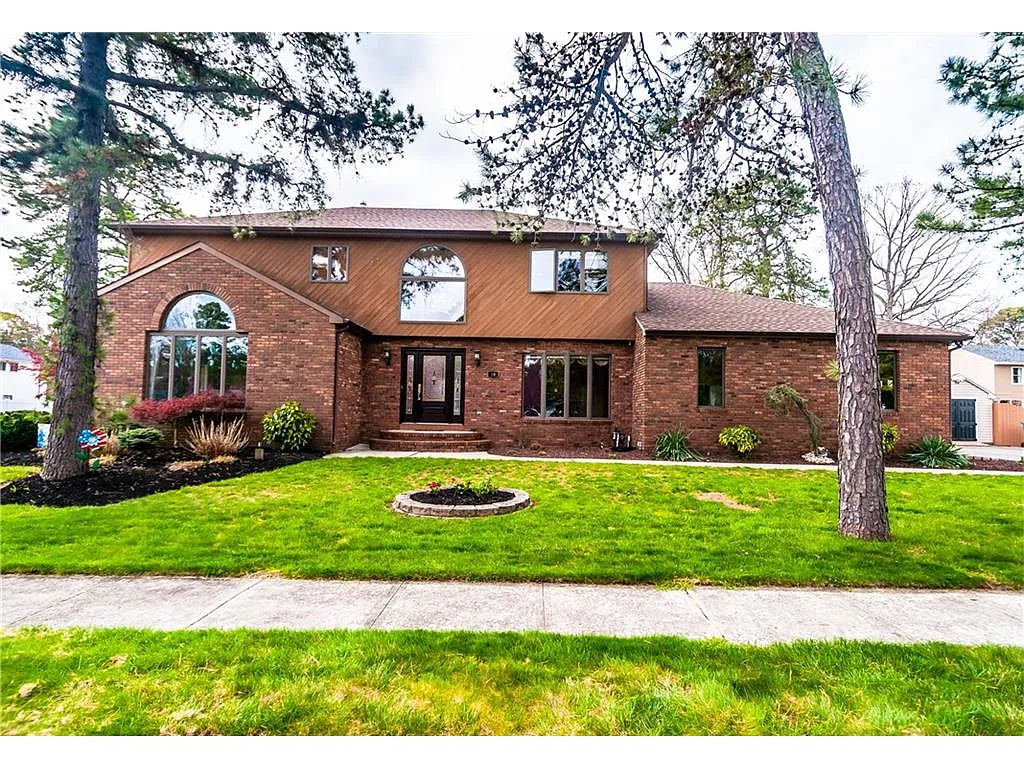 10 Cleveland Ave photo 1