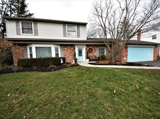 30278 Pipers Ln, Farmington Hills, MI