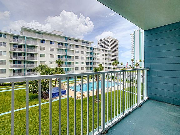 2nd image of 2727 N Atlantic Ave #3070