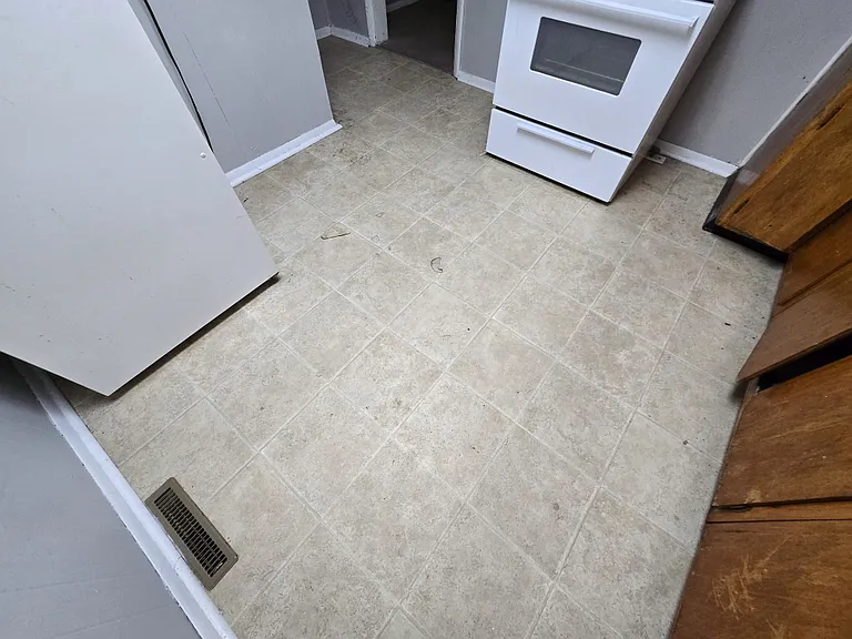 801 W North St #3 — Photo 9
