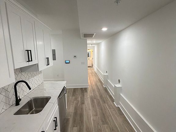 4th image of 380 S 10th St #1