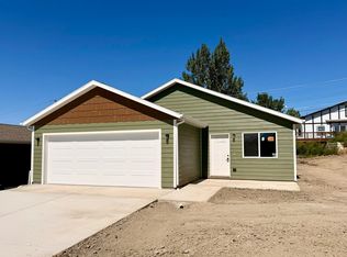 827 Heritage St, Belle Fourche, SD 57717