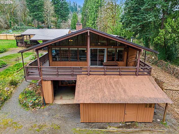 2nd image of 41051 SE Coalman Rd