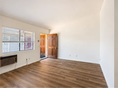 4177 Iowa St #6 — Photo 9