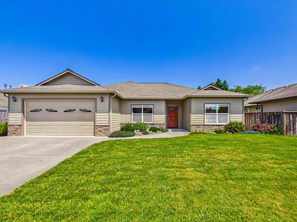399 Francesco Pl, Fortuna, CA 95540