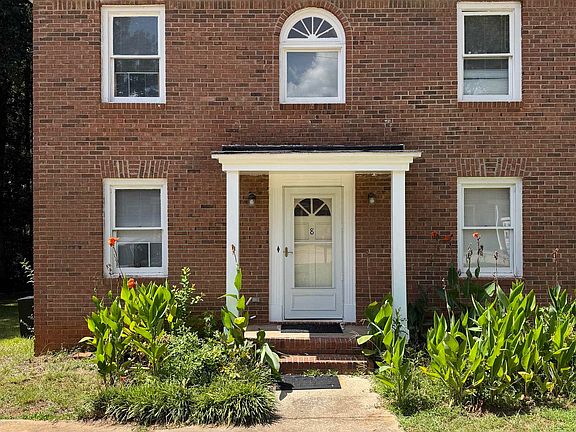 2nd image of 6 And 8 Crescent Ln