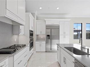 16386 Viansa Way UNIT 201, Naples, FL 34120
