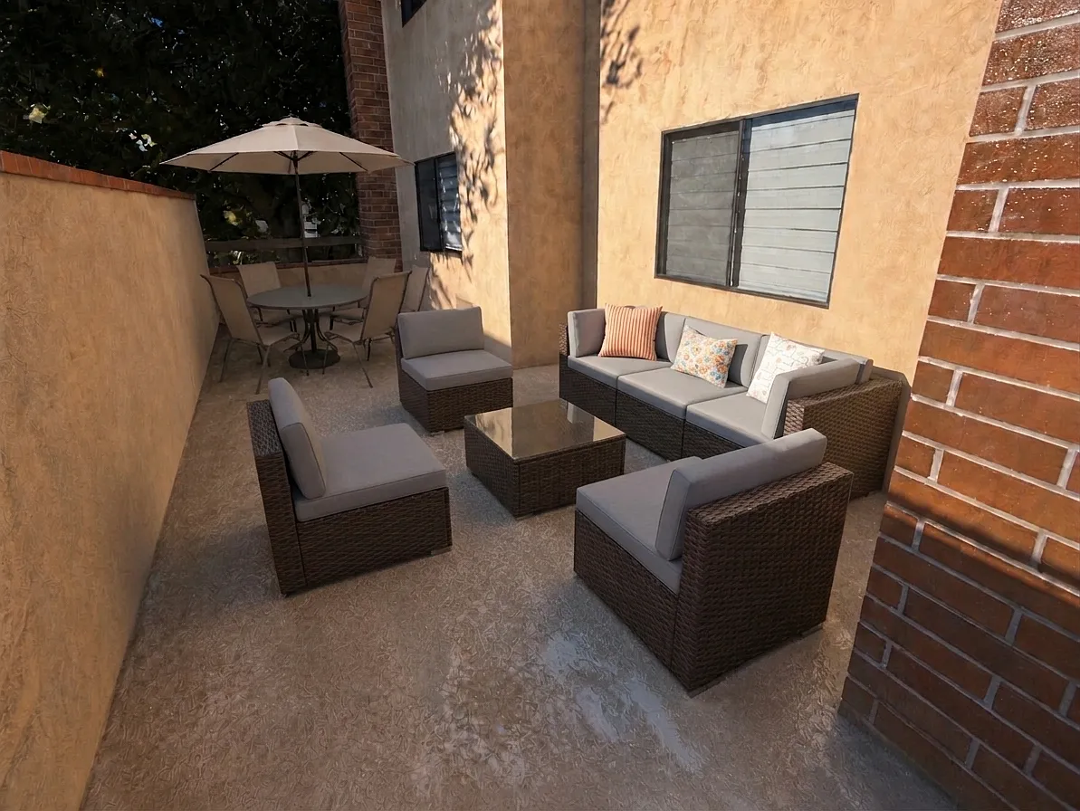 2 bed, 1064 sqft, $4,200 — Photo 2