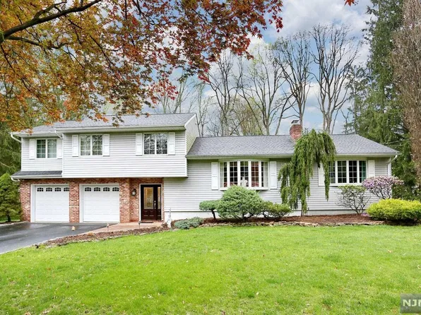 501 Bernita Dr, River Vale, NJ 07675