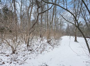 Moravian Dr, Clinton Township, MI 48036