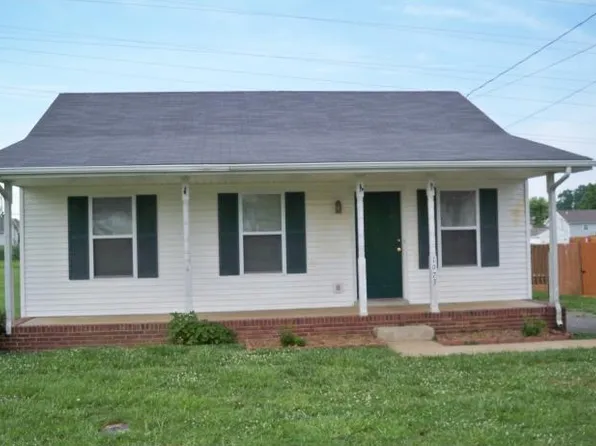 1973 Timberline Cir, Oak Grove, KY 42262