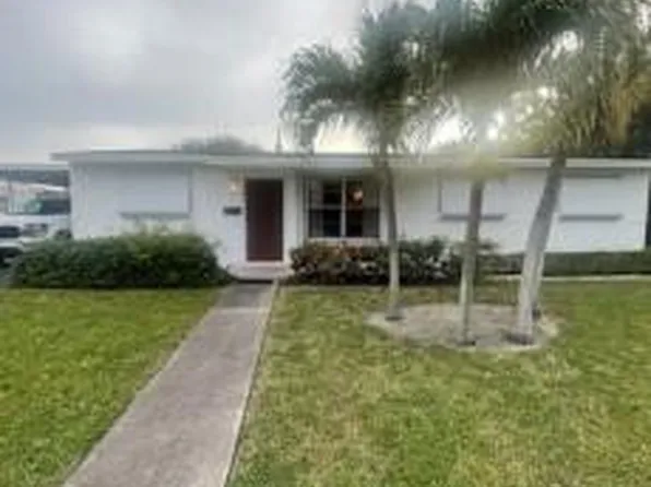 20601 SW 114 Place, Miami, FL 33189