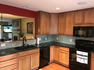 15186 Farnham Ave N, Hugo, MN 55038